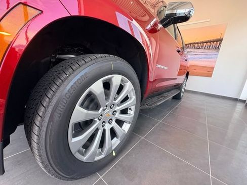 New 2026 Chevrolet Suburban Premier AWD/4WD image 18