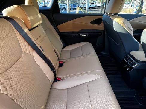 Certified 2025 Lexus RX 350 Premium w/ Accessory Package (K3) image 40