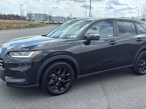 Used 2024 Honda HR-V Sport image 12