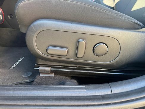 Used 2024 Hyundai Kona SEL image 20