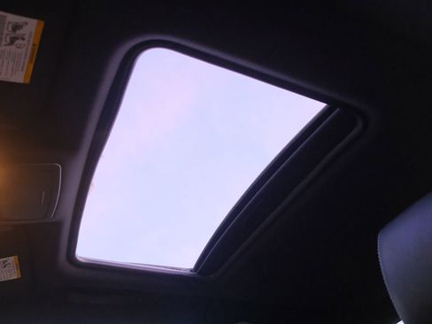 Used 2009 Dodge Challenger SRT8 w/ SRT Option Group II image 19