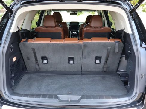 Used 2019 Subaru Ascent Touring AWD/4WD image 14
