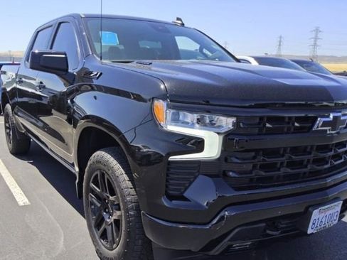 Used 2023 Chevrolet Silverado 1500 RST AWD/4WD image 2
