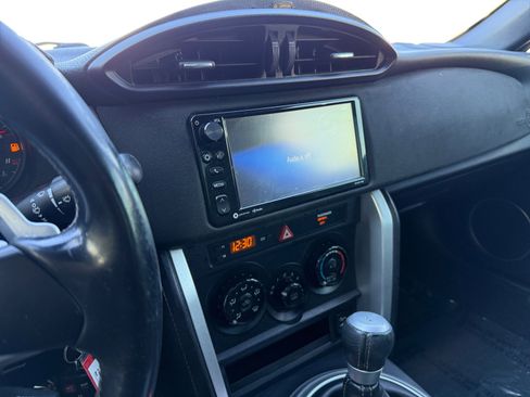 Used 2017 Toyota 86 image 15