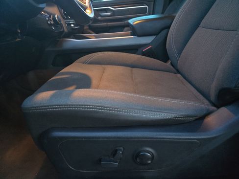 Used 2022 RAM 1500 Big Horn AWD/4WD image 27