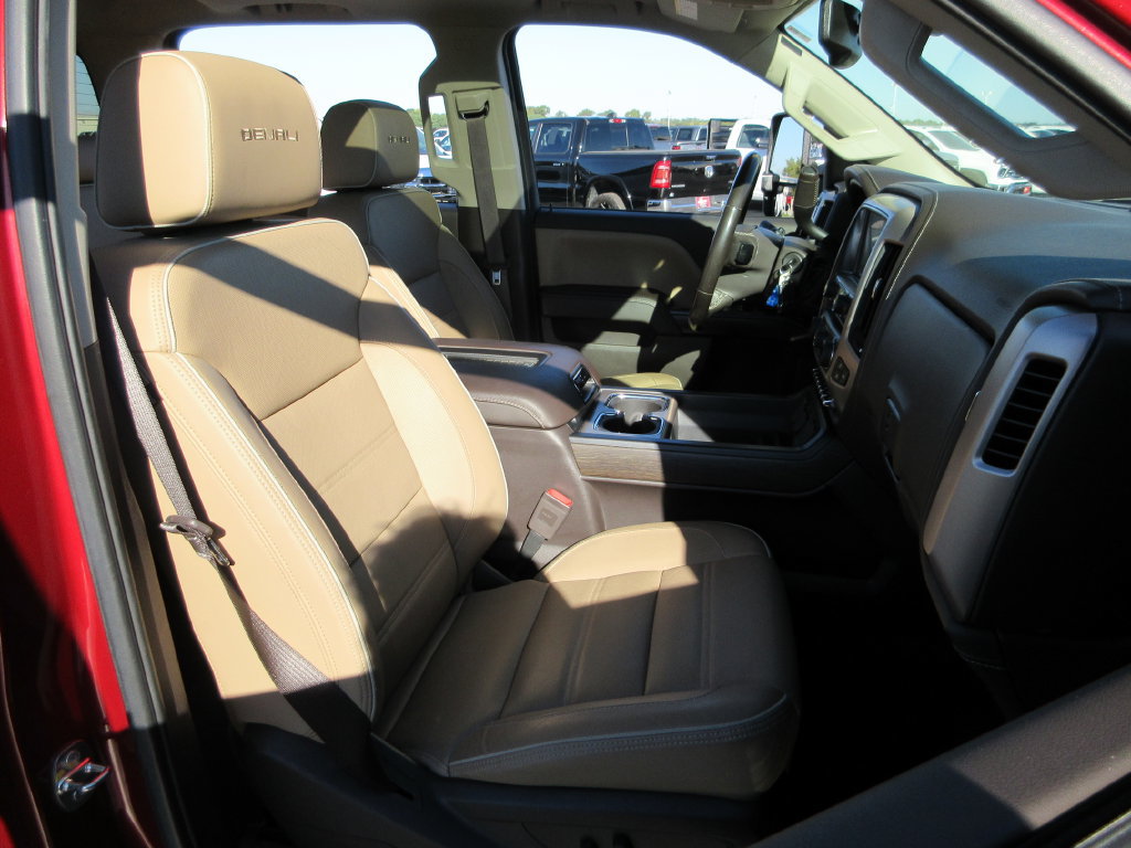 Used 2019 GMC Sierra 3500 Denali w/ Duramax Plus Package AWD/4WD image 24