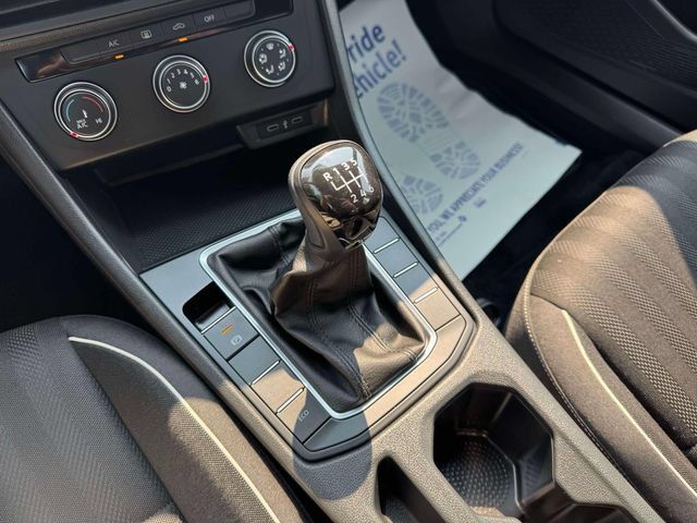 Certified 2022 Volkswagen Jetta Sport FWD image 30