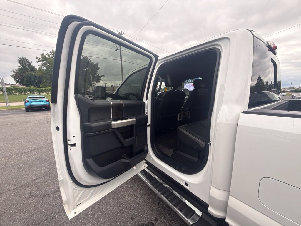 Used 2022 Ford F350 Lariat w/ Lariat Ultimate Package AWD/4WD image 12