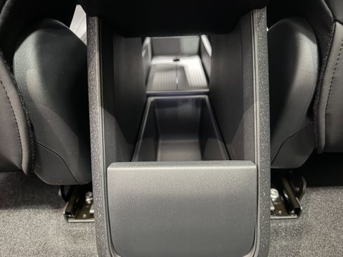 New 2026 Volvo EX30 Plus w/ Protection Package Premier image 29