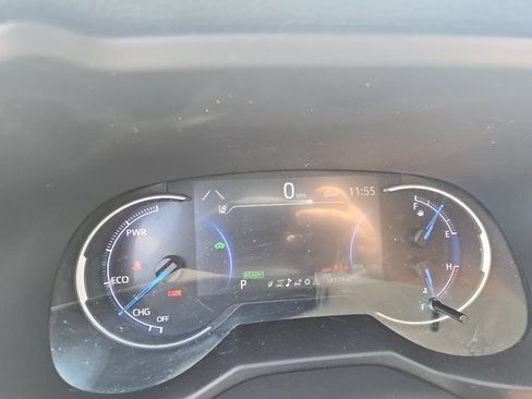 Used 2024 Toyota RAV4 XLE AWD/4WD image 15