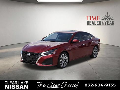 Used 2024 Nissan Altima 2.5 SL FWD image 3