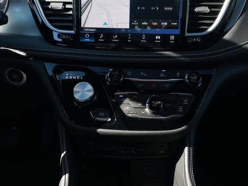 New 2026 Chrysler Pacifica Limited image 24