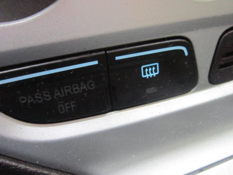 Used 2013 Ford Focus SE FWD image 18