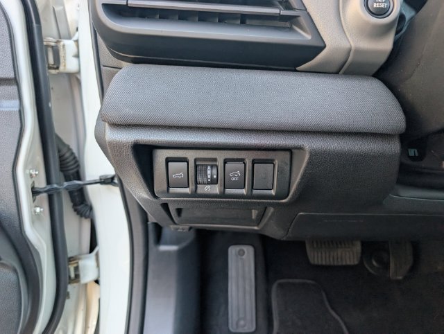 Used 2022 Subaru Outback Premium AWD/4WD image 11