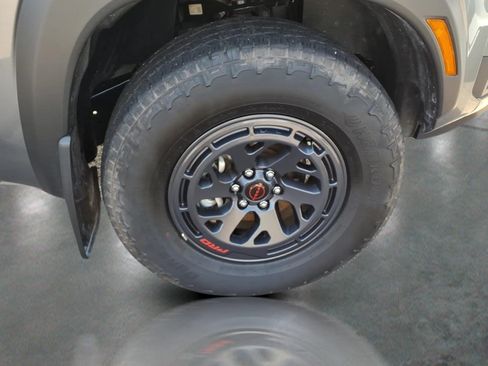 Used 2026 Nissan Frontier PRO-4X AWD/4WD image 10