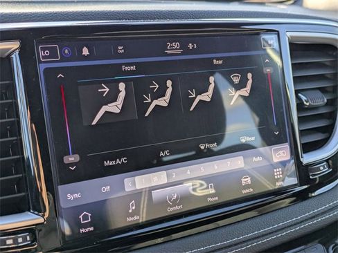 Used 2021 Chrysler Pacifica Touring w/ S Appearance Package image 23