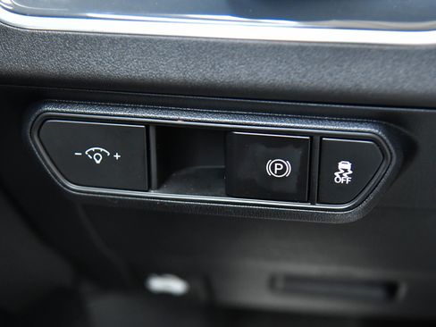 Used 2025 Kia K4 EX image 34