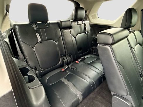 Used 2024 Honda Pilot Touring image 30