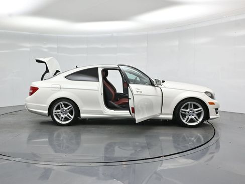 Used 2013 Mercedes-Benz C 250 Coupe image 3