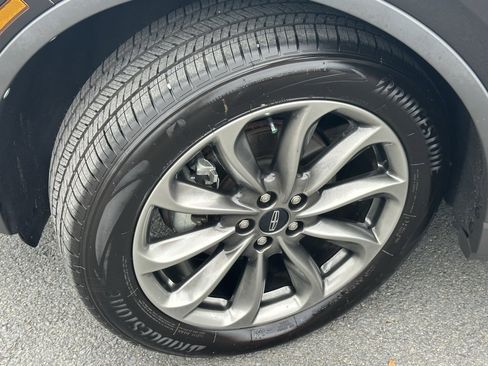 Used 2021 Lincoln Corsair AWD w/ Premium Package image 36