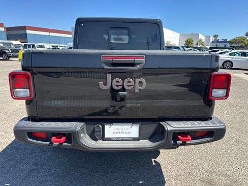 Used 2023 Jeep Gladiator Rubicon w/ Cold Weather Group AWD/4WD image 6