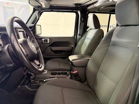 Used 2021 Jeep Wrangler Unlimited Sport image 13