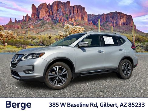 Used 2017 Nissan Rogue SL w/ SL Premium Package image 1