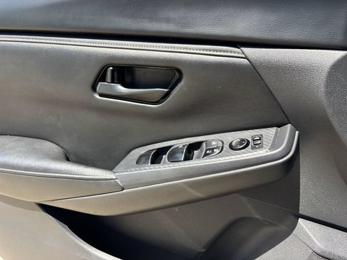 Used 2024 Nissan Sentra S FWD image 21