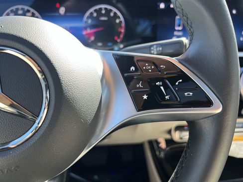 Certified 2025 Mercedes-Benz CLA 250 4MATIC image 20