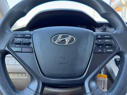 Used 2016 Hyundai Sonata SE FWD image 18