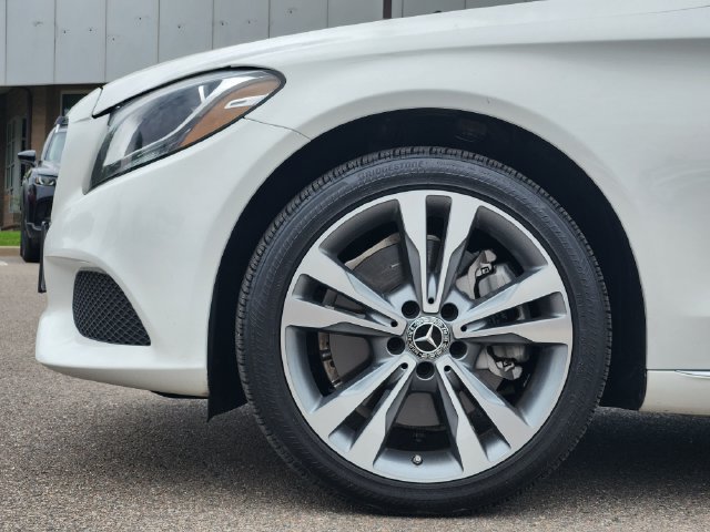 Used 2018 Mercedes-Benz C 300 4MATIC Sedan image 9