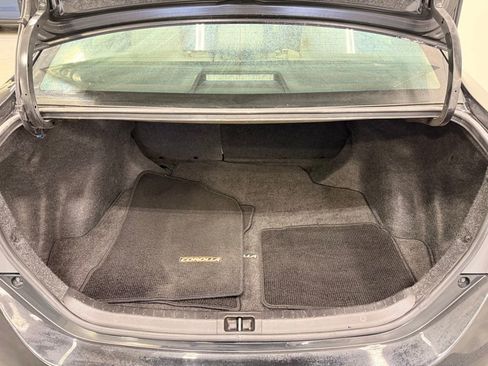 Used 2015 Toyota Corolla LE image 23