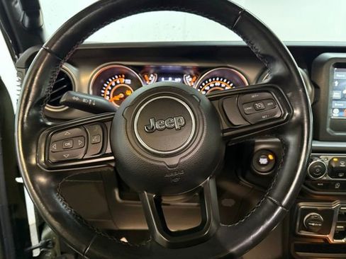 Used 2022 Jeep Gladiator Sport image 23