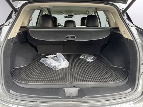 Used 2023 Nissan Murano SL w/ Cargo Package FWD image 10