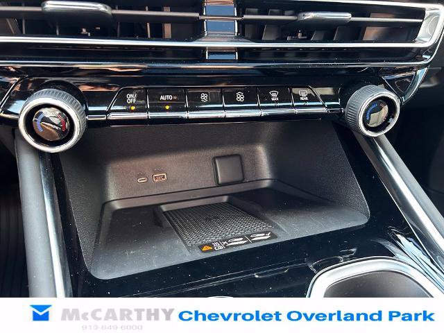 New 2027 Chevrolet Traverse RS w/ LPO, Floor Liner Package AWD/4WD image 14