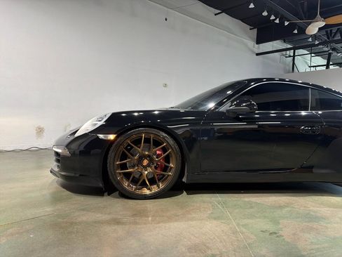 Used 2012 Porsche 911 Carrera S RWD image 3
