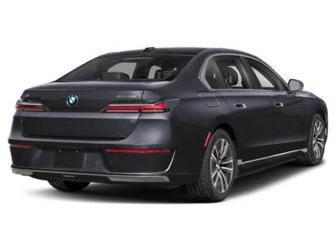 Used 2024 BMW i7 xDrive60 w/ Executive Package AWD/4WD image 2