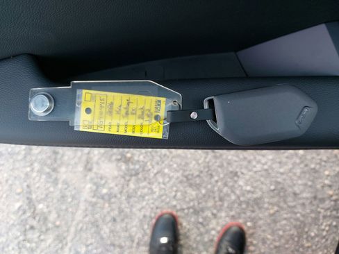 New 2026 Kia Sportage EX w/ EX Panorama Roof Package image 36