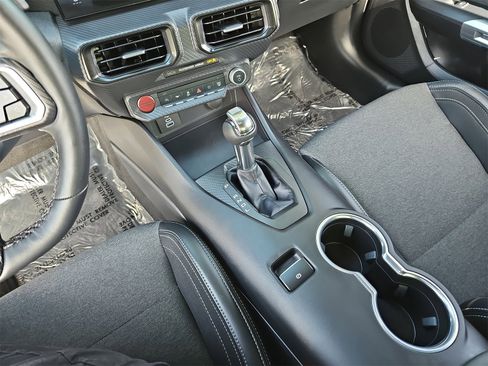 Used 2025 Ford Mustang Coupe image 25