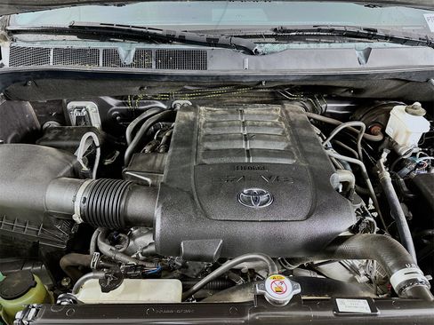 Used 2020 Toyota Tundra SR5 image 29