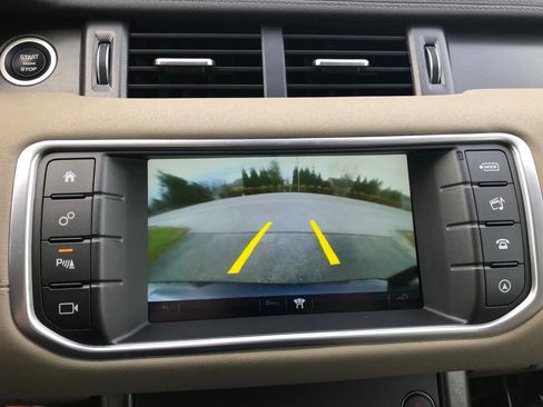 Used 2018 Land Rover Range Rover Evoque image 22