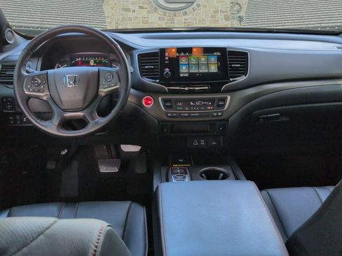 Used 2024 Honda Passport TrailSport image 16
