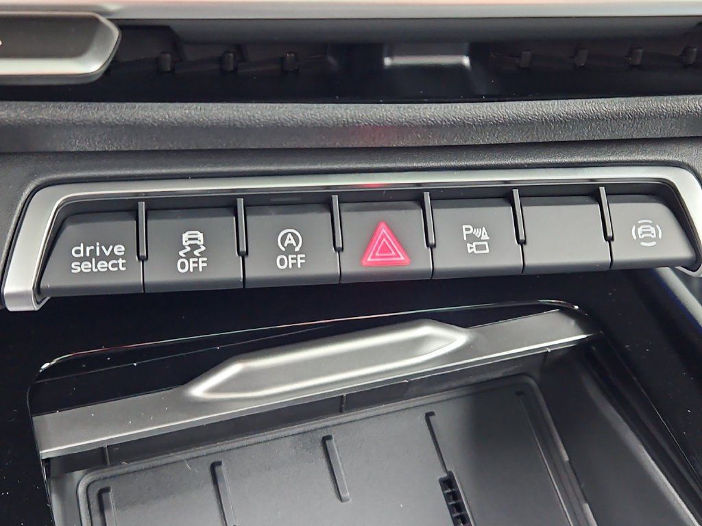 New 2026 Audi Q3 quattro 2.0T AWD/4WD image 11