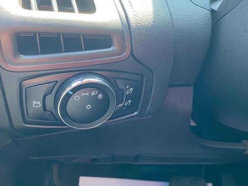 Used 2014 Ford Focus SE w/ Interior Protection Package FWD image 14