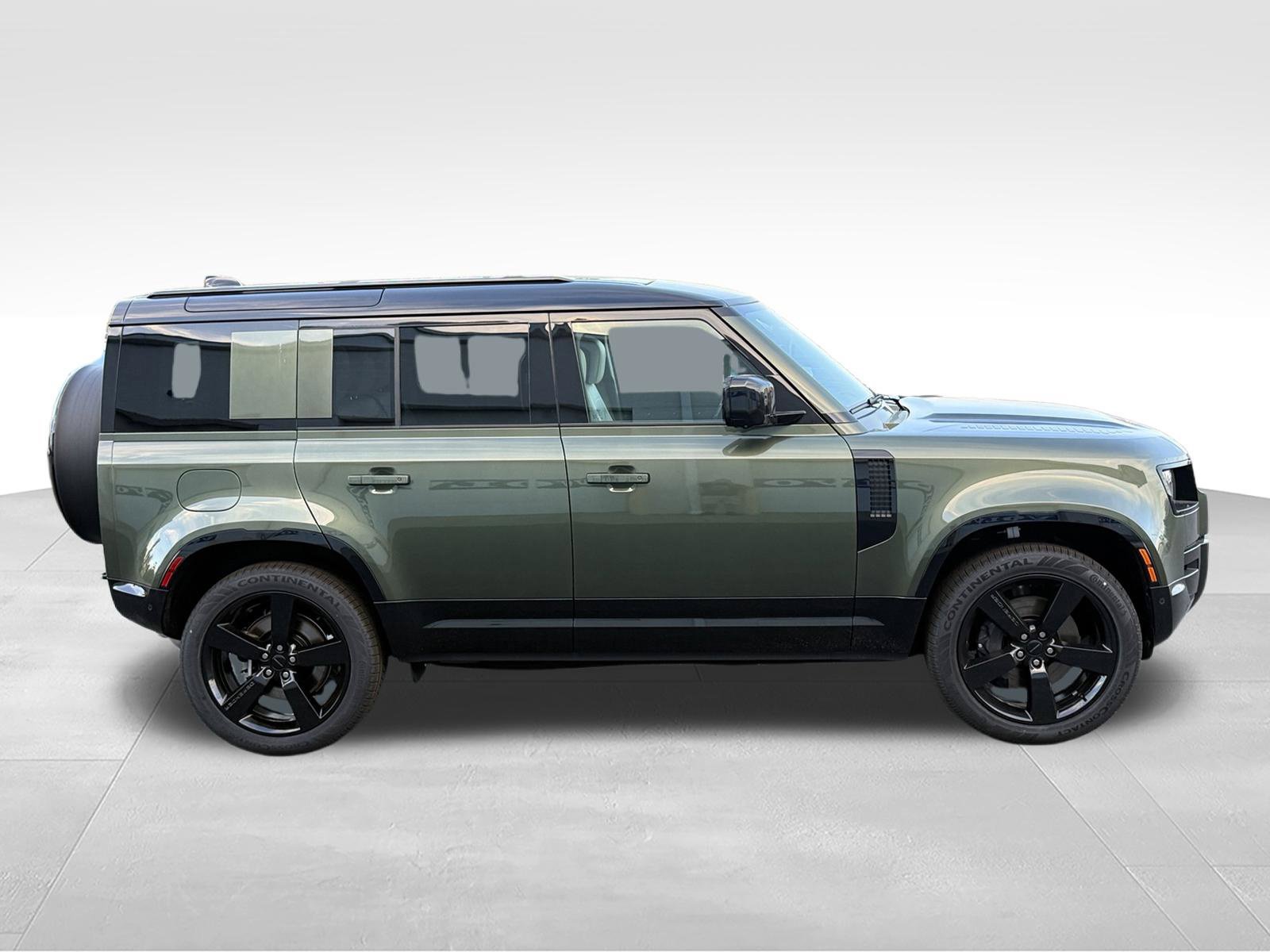 New 2026 Land Rover Defender 110 X-Dynamic SE AWD/4WD image 7