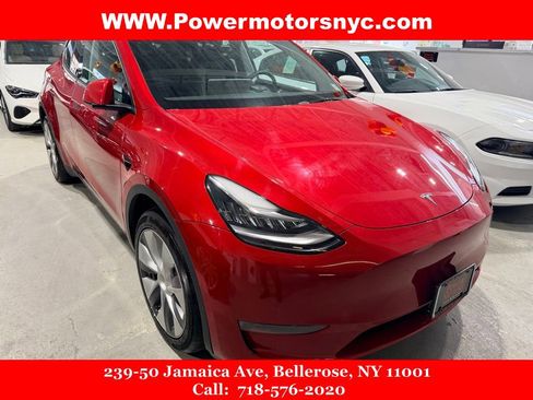 Used 2022 Tesla Model Y Long Range image 6