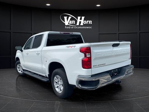 Used 2022 Chevrolet Silverado 1500 LT w/ Safety Package AWD/4WD image 5