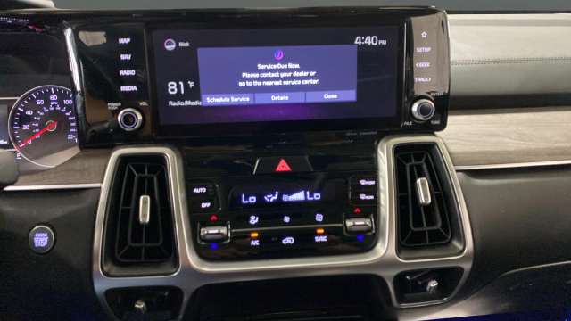 Used 2021 Kia Sorento EX w/ EX AWD X-Line Package image 25