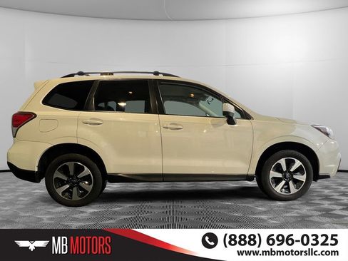 Used 2017 Subaru Forester 2.5i Premium image 2