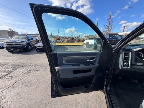 Used 2018 RAM 1500 Big Horn image 29